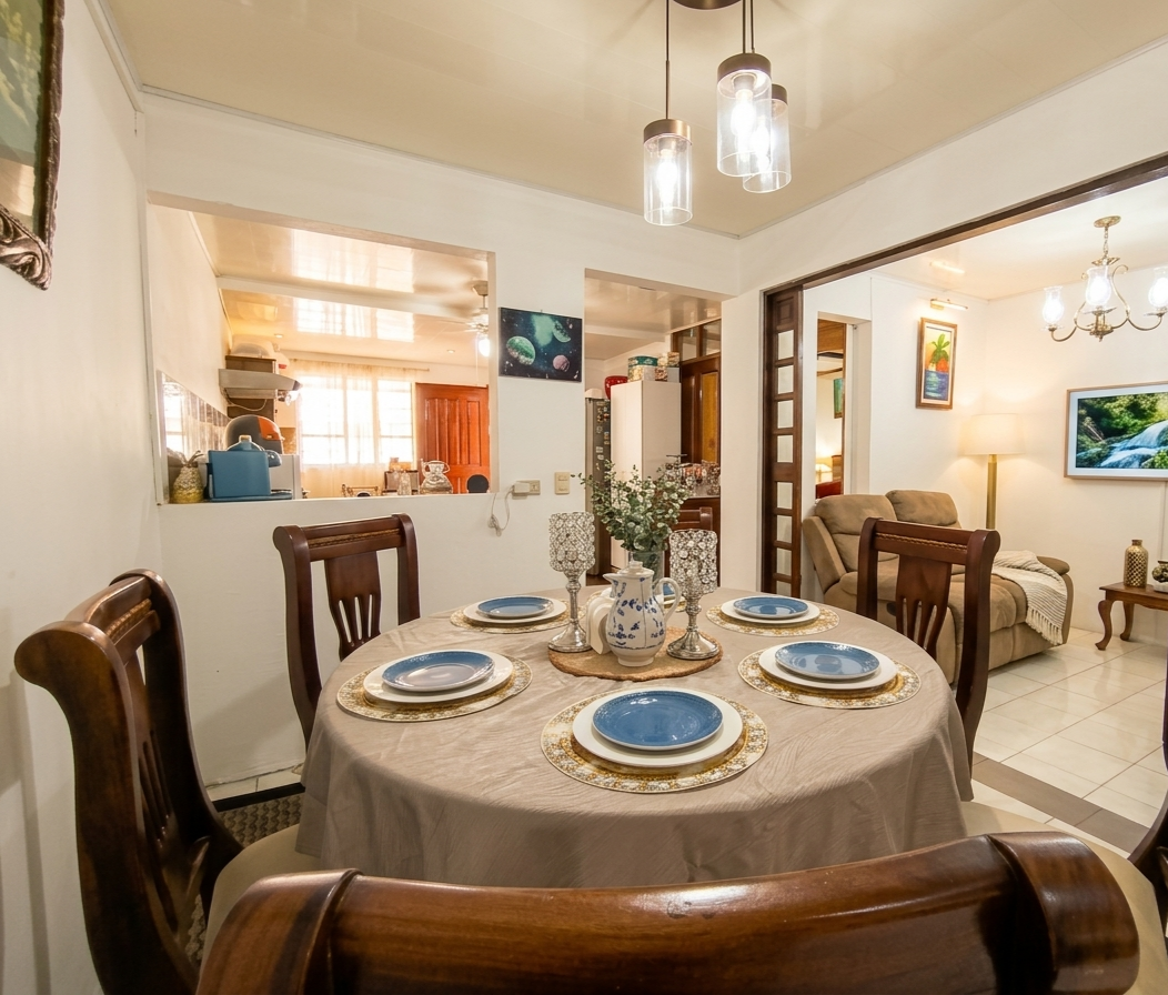 Casa en Venta en Grecia, Alajuela — Cerca de la Escuela Simón Bolívar - Meta Propiedades Costa Rica